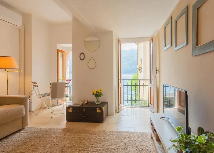 Апартаменты Il Porticciolo By Rent Carate Urio