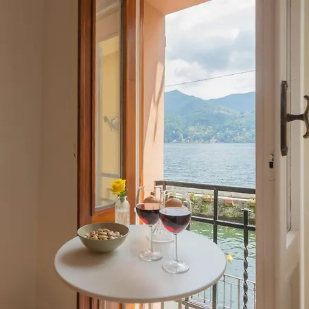 Апартаменты Il Porticciolo By Rent Carate Urio