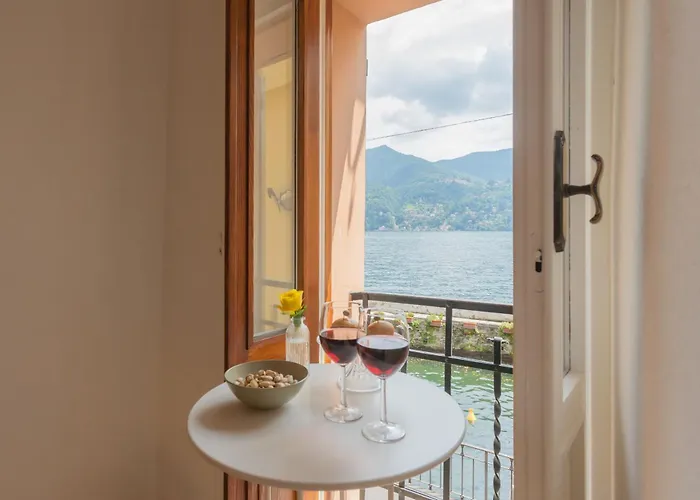 Daire Il Porticciolo By Rent Carate Urio